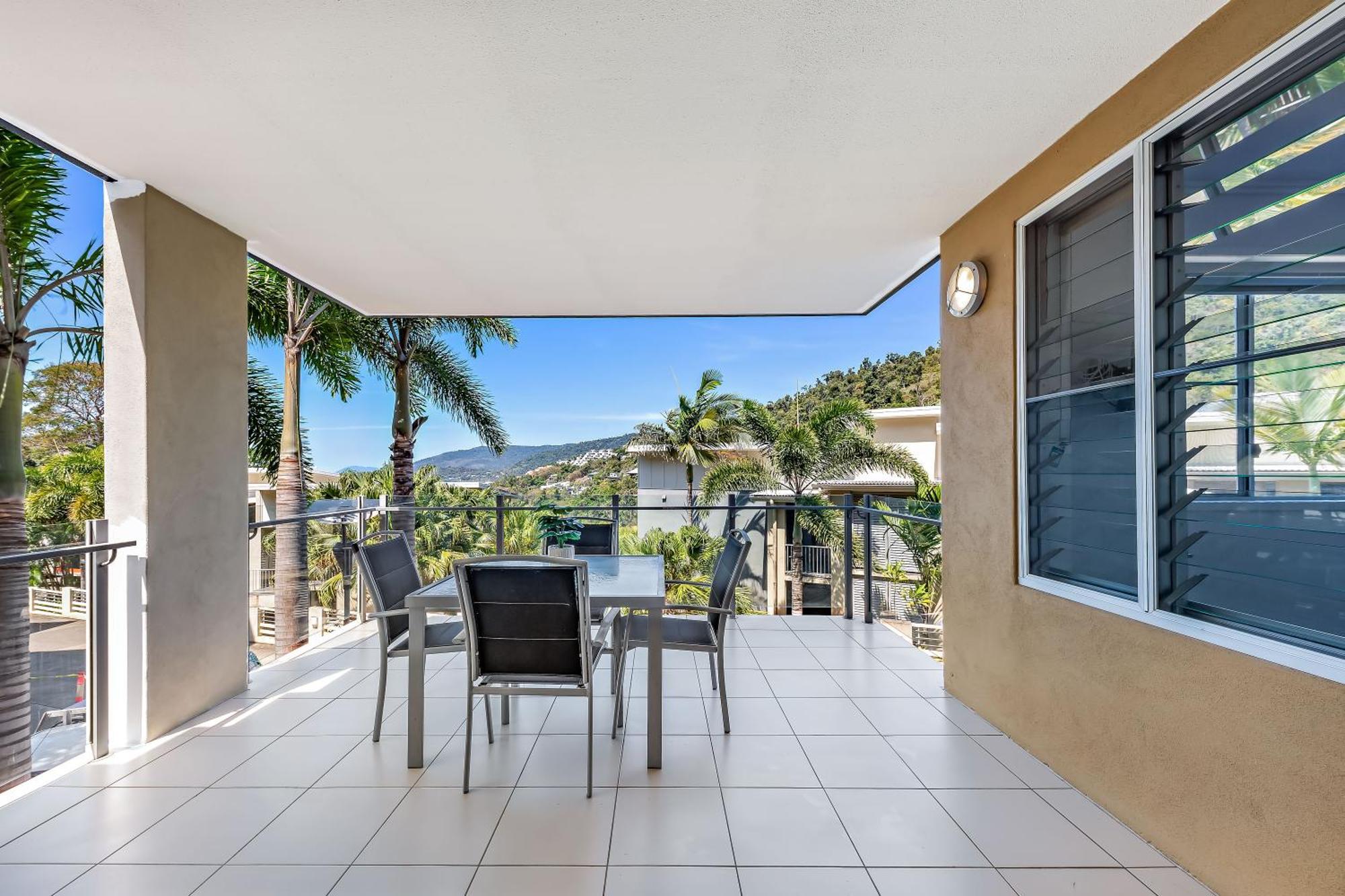 Airlie Summit Apartments Airlie Beach Eksteriør billede