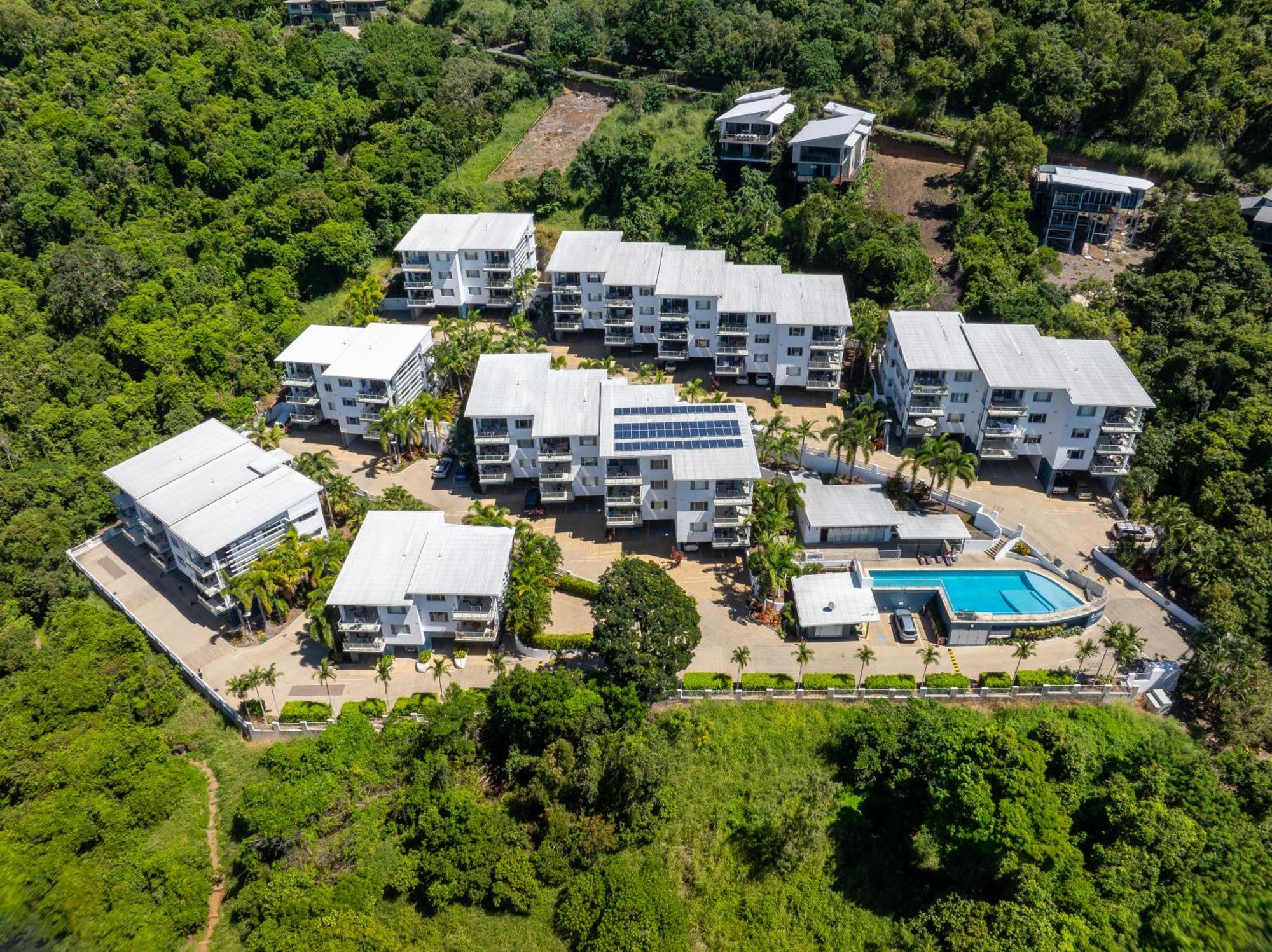 Airlie Summit Apartments Airlie Beach Eksteriør billede