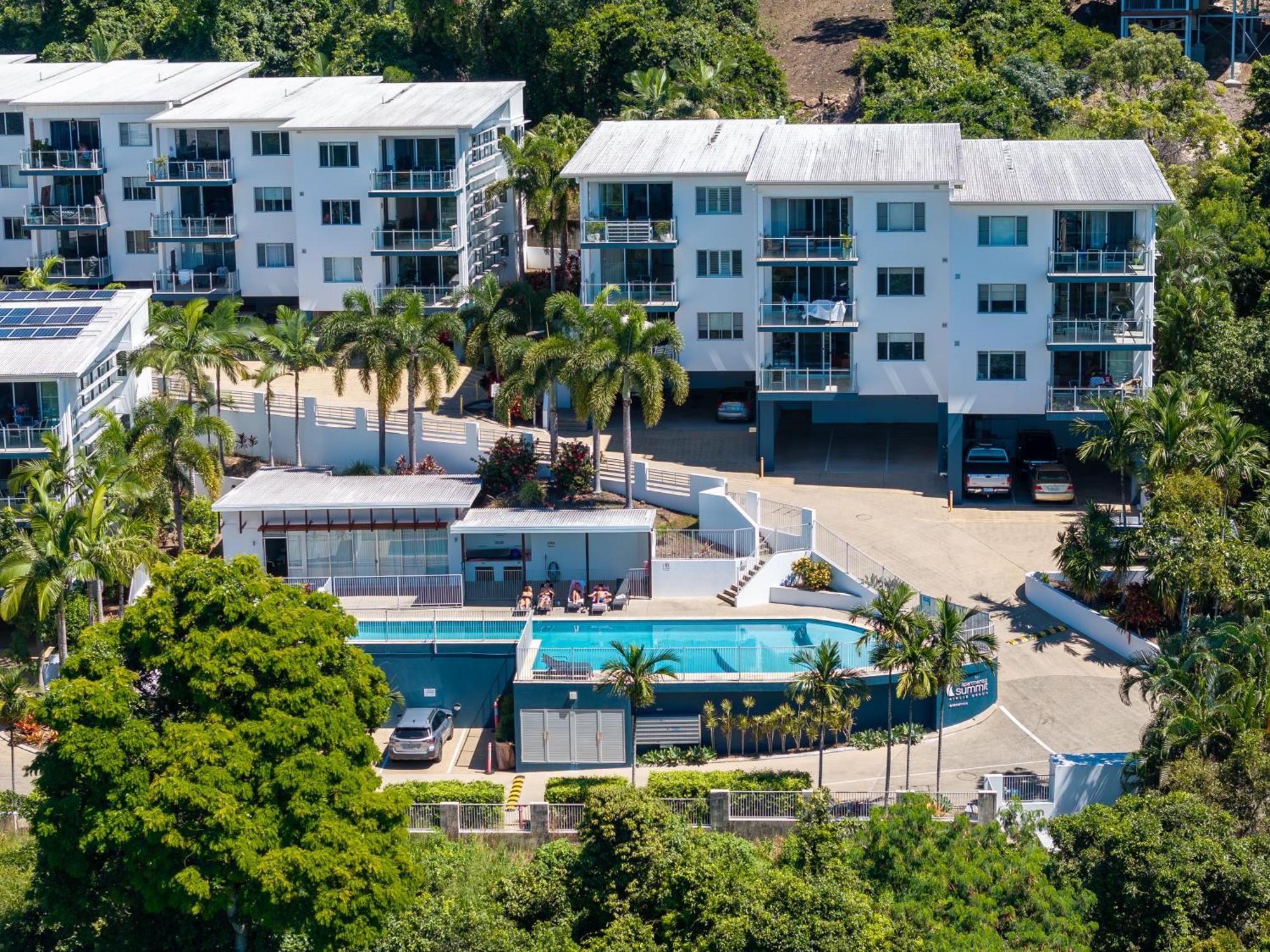 Airlie Summit Apartments Airlie Beach Eksteriør billede