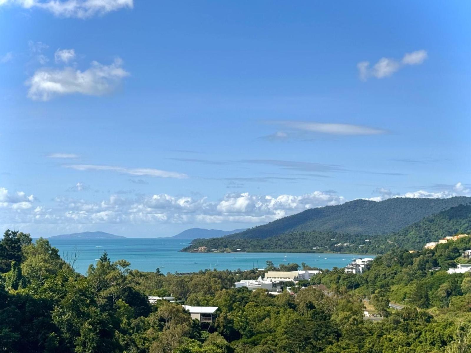 Airlie Summit Apartments Airlie Beach Eksteriør billede